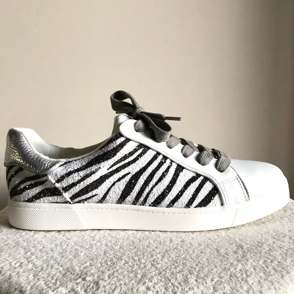 Sam Edelman Circus Devin Zebra Accent Lace Up Sneaker Tennis Shoe size 8